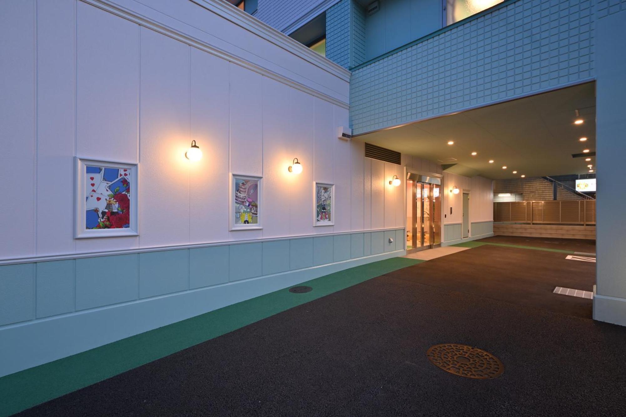 Four Stories Hotel Maihama Tokyo Bay Exterior photo